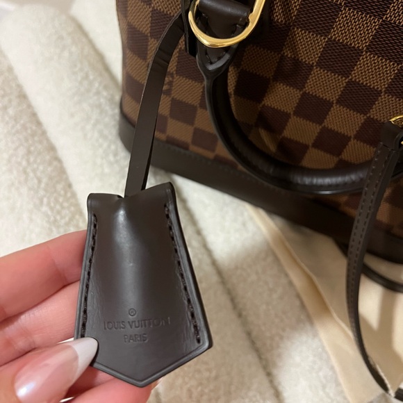 ❣️ SOLD ❣️ Louis Vuitton Alma BB - Picture 5 of 16